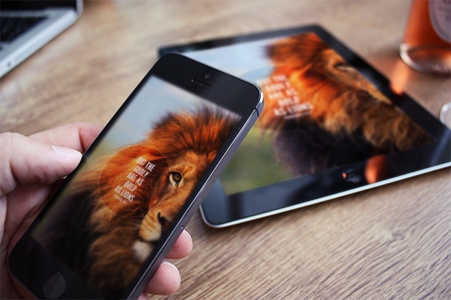 bible wallpaper bundle iphone and ipad mockup-1